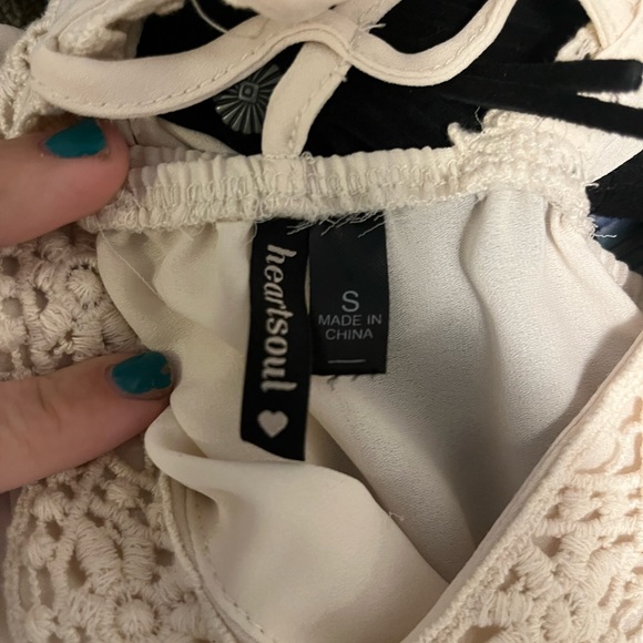 White Top - Picture 2 of 3